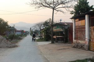 Xử lý thế nào khi hàng xóm lấn đất xây nhà và còn được cấp sổ đỏ?