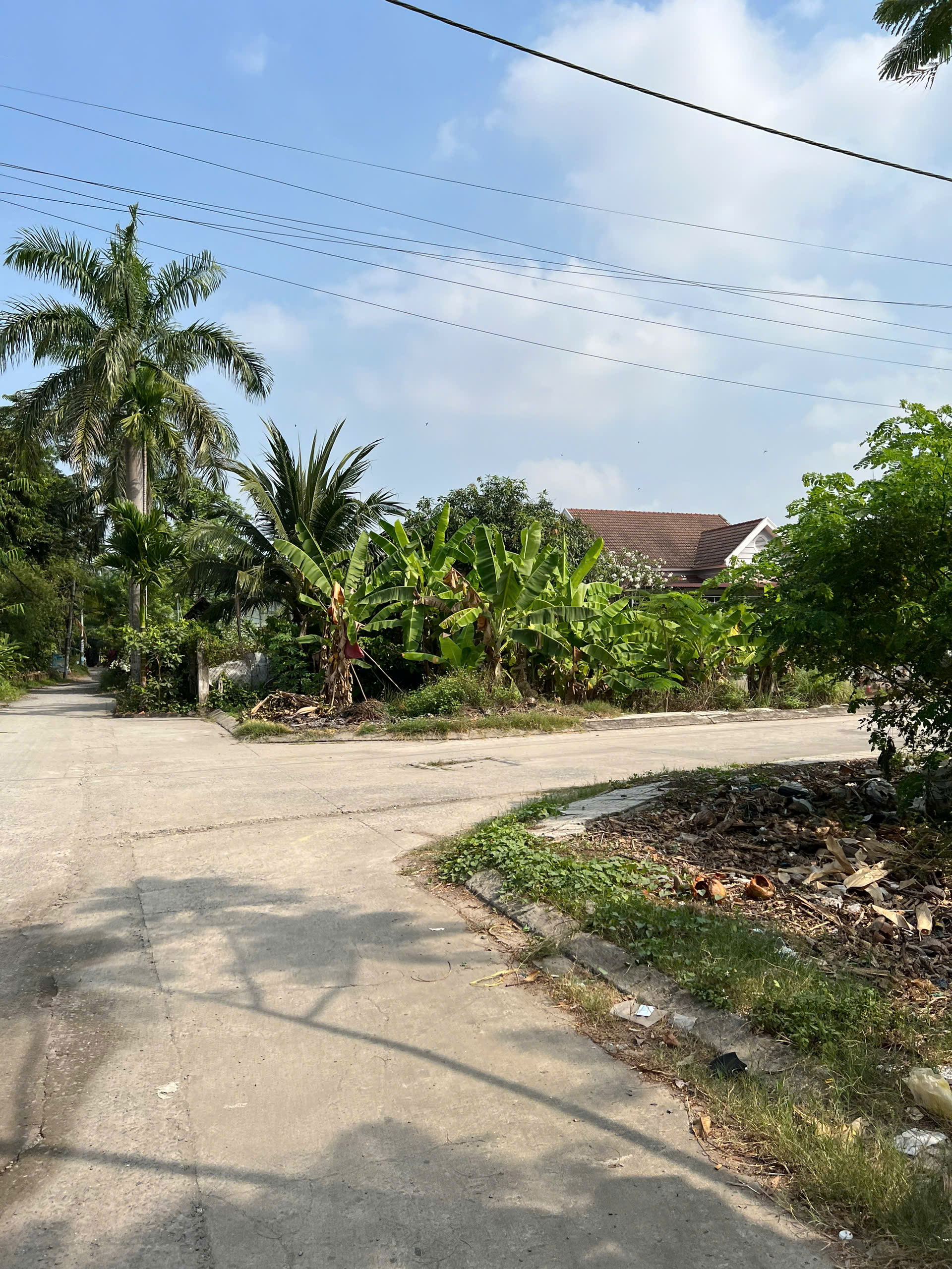 Đất nền tại Đường Thạnh Xuân, Quận 12, TP.HCM với diện tích 56 m2 và giá 3,4 tỷ đang chờ đón chủ nhân mới.