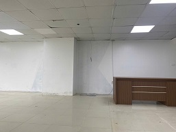 Cho thuê văn phòng gần K2 – Hàm Nghi 75m2 nội có thất điều giá 6.5 tr/tháng
