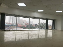 Cho thuê văn phòng gần K2 – Hàm Nghi 75m2 nội có thất điều giá 6.5 tr/tháng