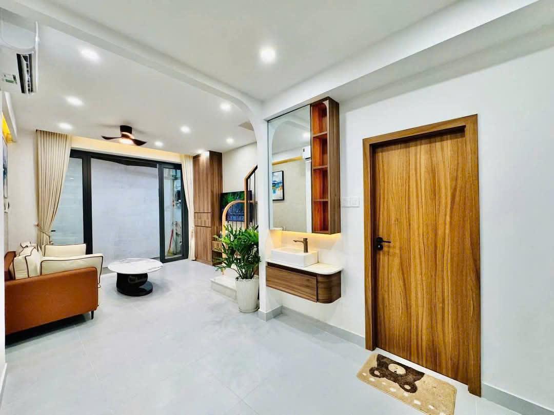 –Bán nhà MT Dân Tộc, p. Tân Thành, q. Tân Phú; (32m2) 3 tầng – 5,6 tỷ