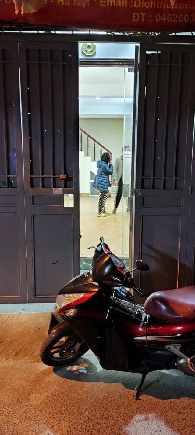 Cho thuê nhà ngõ 67 Thái Thịnh, 36m2 x 3 tầng, 2 ngủ, 2 WC – ở gia đình kết hợp KD