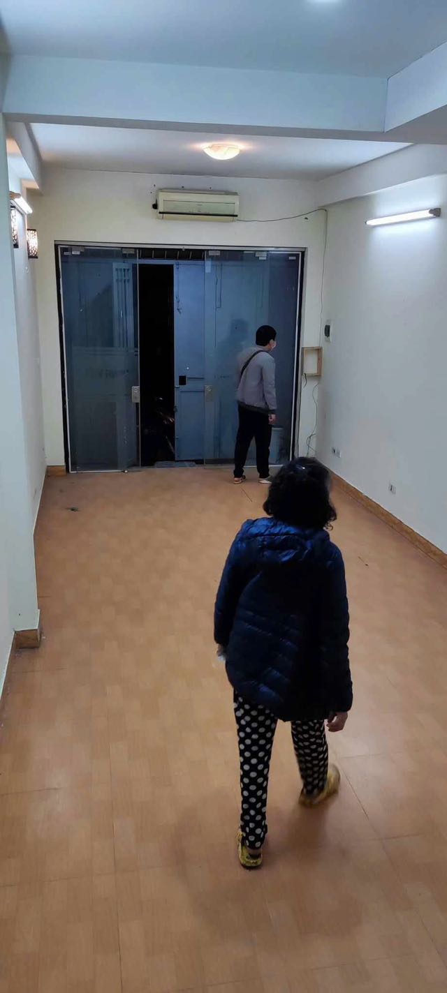 Cho thuê nhà ngõ 67 Thái Thịnh, 36m2 x 3 tầng, 2 ngủ, 2 WC – ở gia đình kết hợp KD