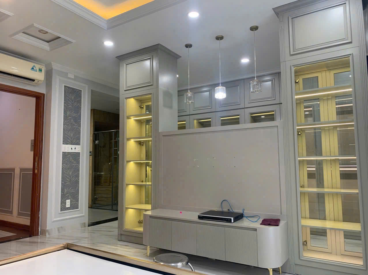 Chính Chủ Cần Bán Gấp Nhà Biệt Thự Mini Nội Thất Gỗ Cao Cấp Tại Thủ Đức