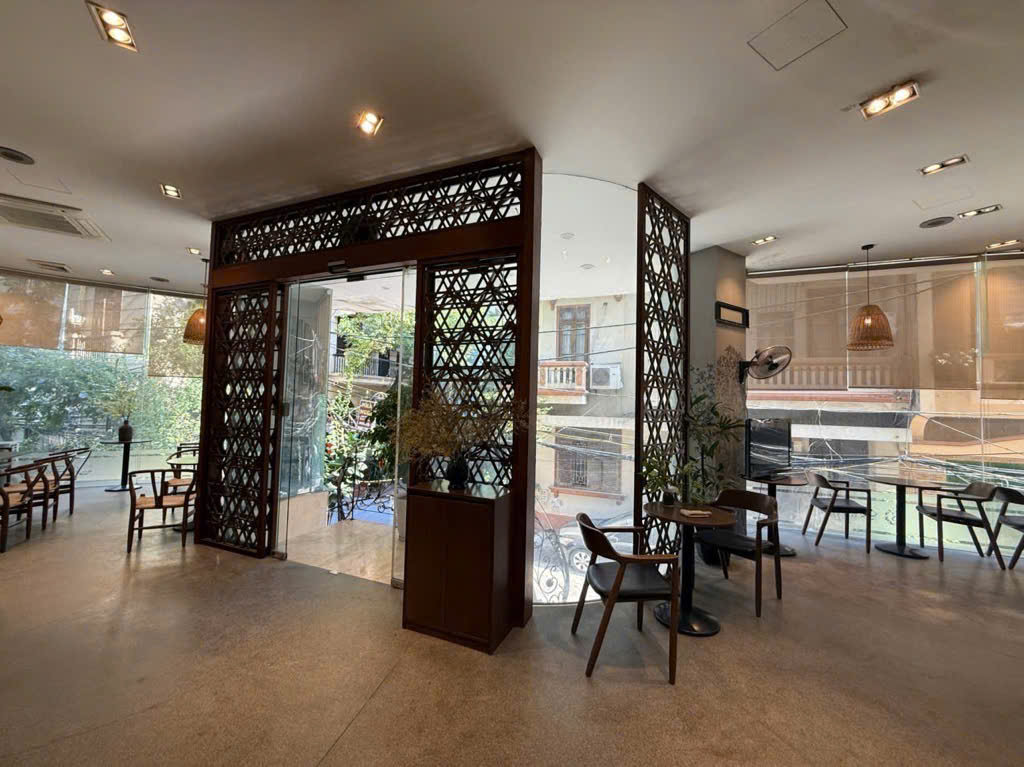 (Siêu Phẩm) Tòa Apartment 9 tầng &#8211; Căn góc 2 mặt tiền tại Hoàng Cầu &#8211; DT 2.5 tỷ/năm &#8211; Tin Thật 100%