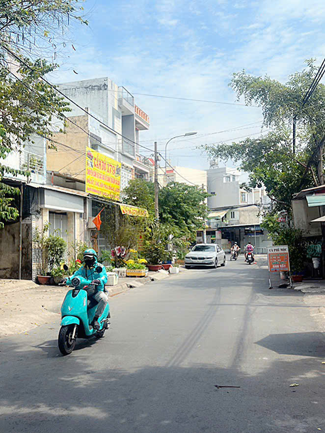 Bán đất tặng nhà Mặt Tiền Tân Chánh Hiệp 8, 4,95 tỷ, 80m2, giá cực chất