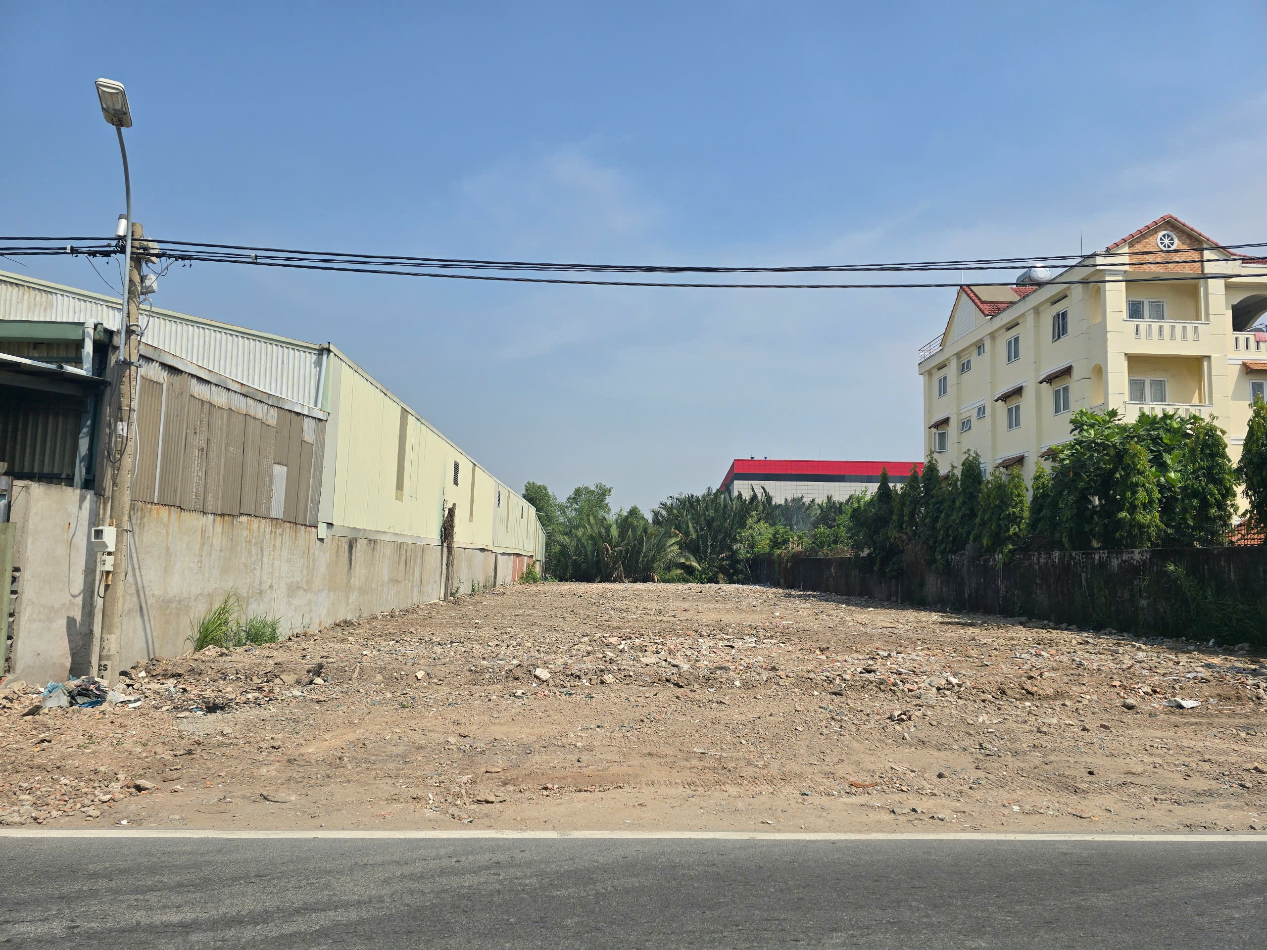 Bán đất diện tích lớn 1968 m2 tại đường Bưng Ông Thoàn, P Tăng Nhơn Phú B, Quận 9, TP HCM