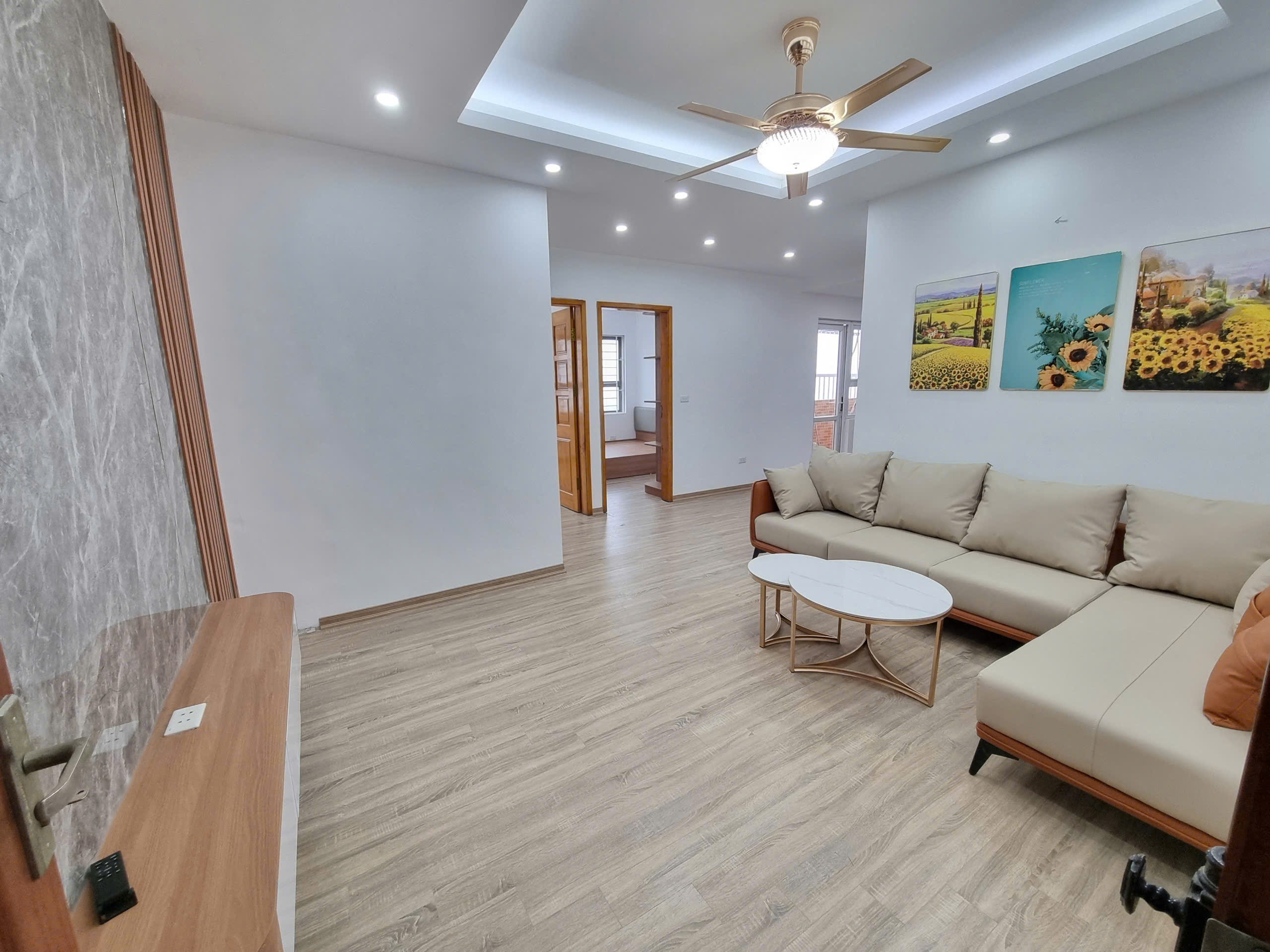 Bán căn hộ CT6 Xala 68m -2pn,2vs , sổ đỏ chính chủ