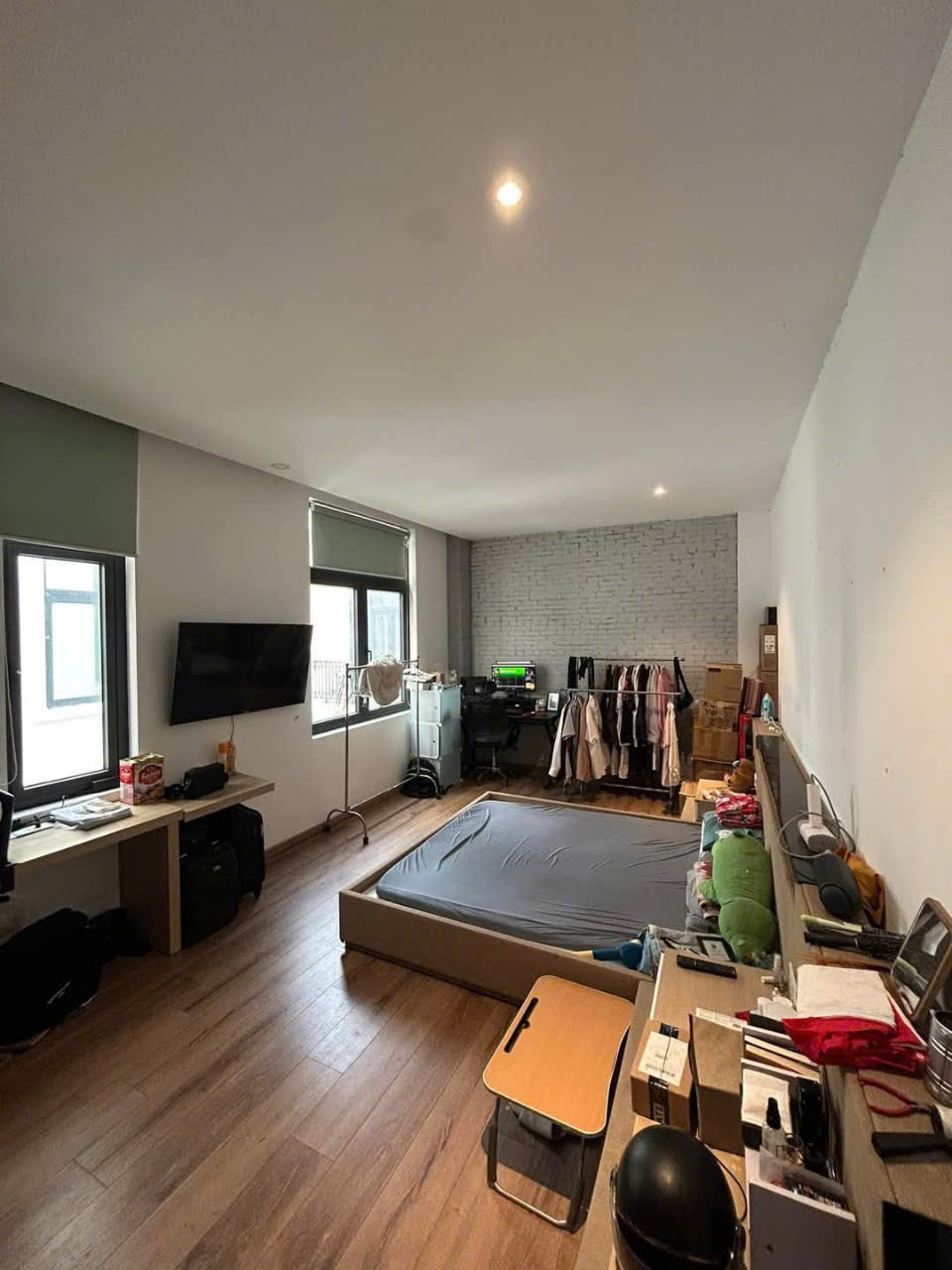 Vì cần chuyển trọ nên bọn mình cần Pass Lại Căn Studio – Vinhomes Grand Park Q9