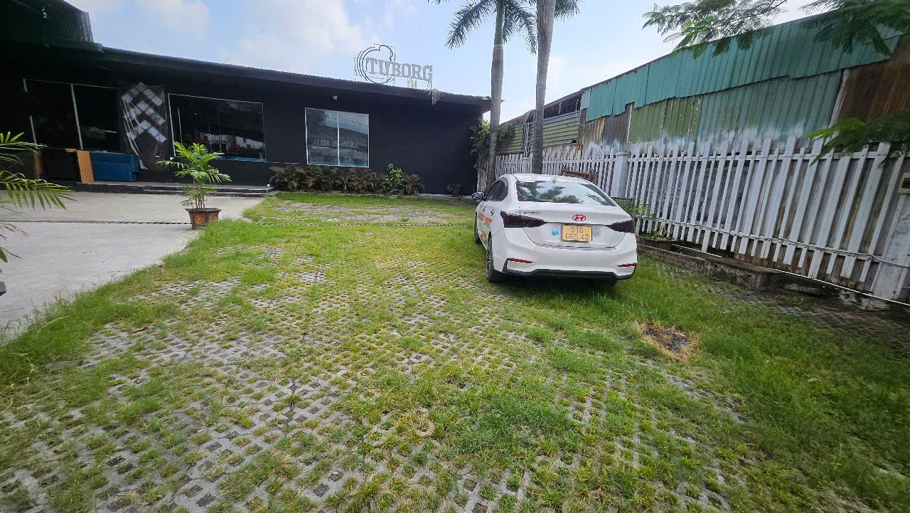CHO THUÊ MẶT BẰNG 800m2 ĐỊA CHỈ : 850 VÕ CHÍ CÔNG, P, PHÚ HỮU Q.9 TP. THỦ ĐỨC