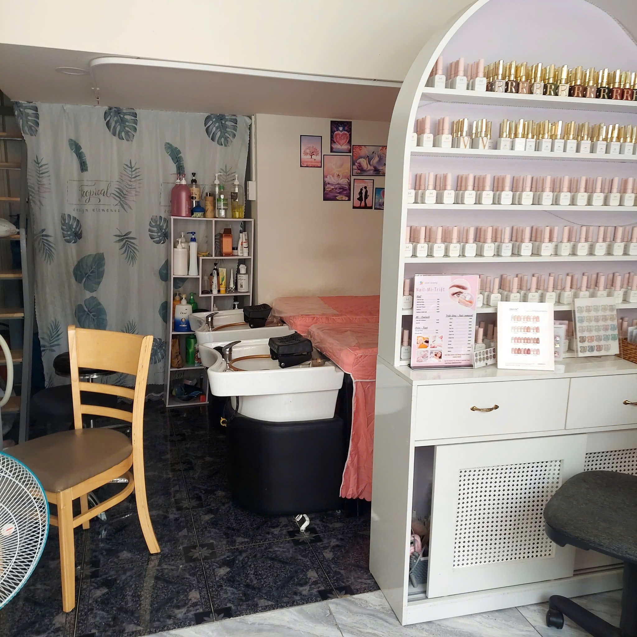 CHÍNH CHỦ CẦN SANG NHƯỢNG TIỆM NAIL Địa chỉ: 70/11 bùi đình tuý, phường 12, quận Bình Thạnh, TP HCM