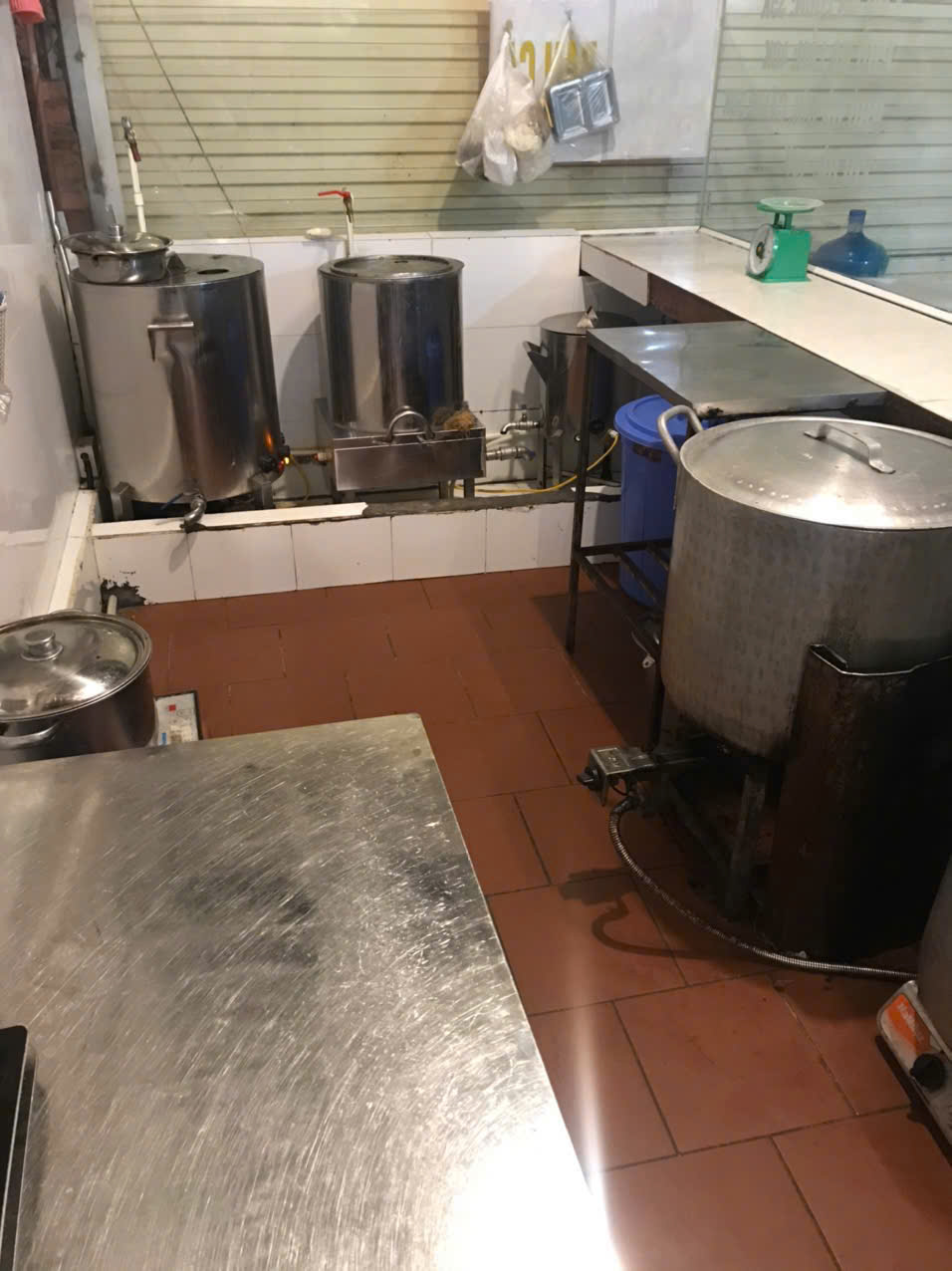 CHÍNH CHỦ CẦN SANG NHƯỢNG QUÁN PHỞ LÂU NĂM Địa chỉ: D106 phố Bùi Thiện Ngộ, phường Giang Biên KĐT Việt Hưng