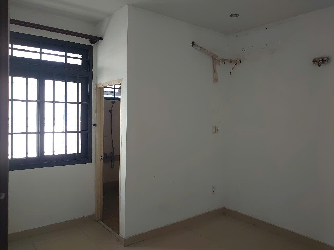 Chính chủ cho thuê nhà nguyên căn mặt tiền đường Dương Quảng Hàm