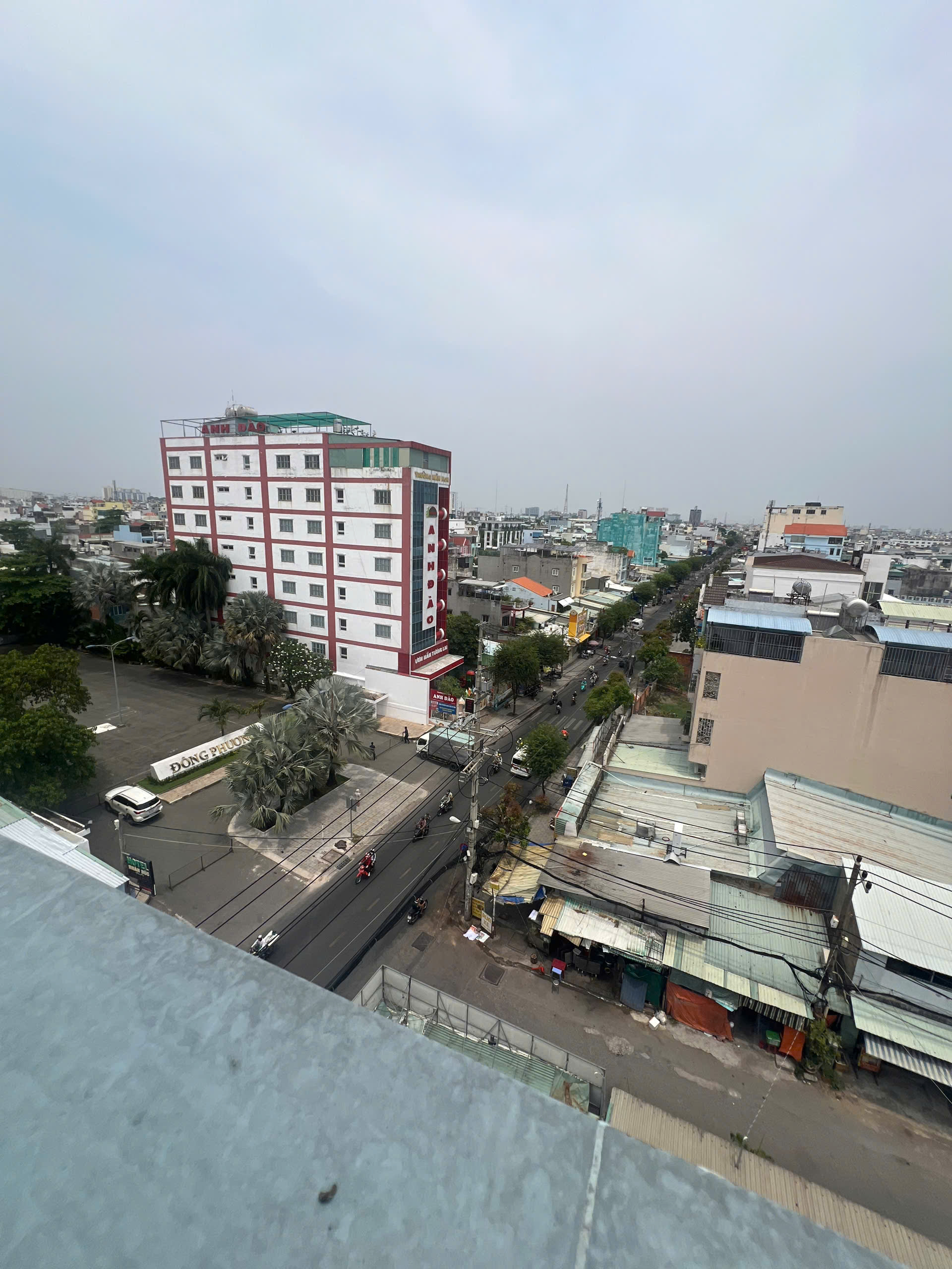 Bán nhà mặt tiền 3 tầng 6,4x20m giá 14,5 tỷ Đường Đông Hưng Thuận 42