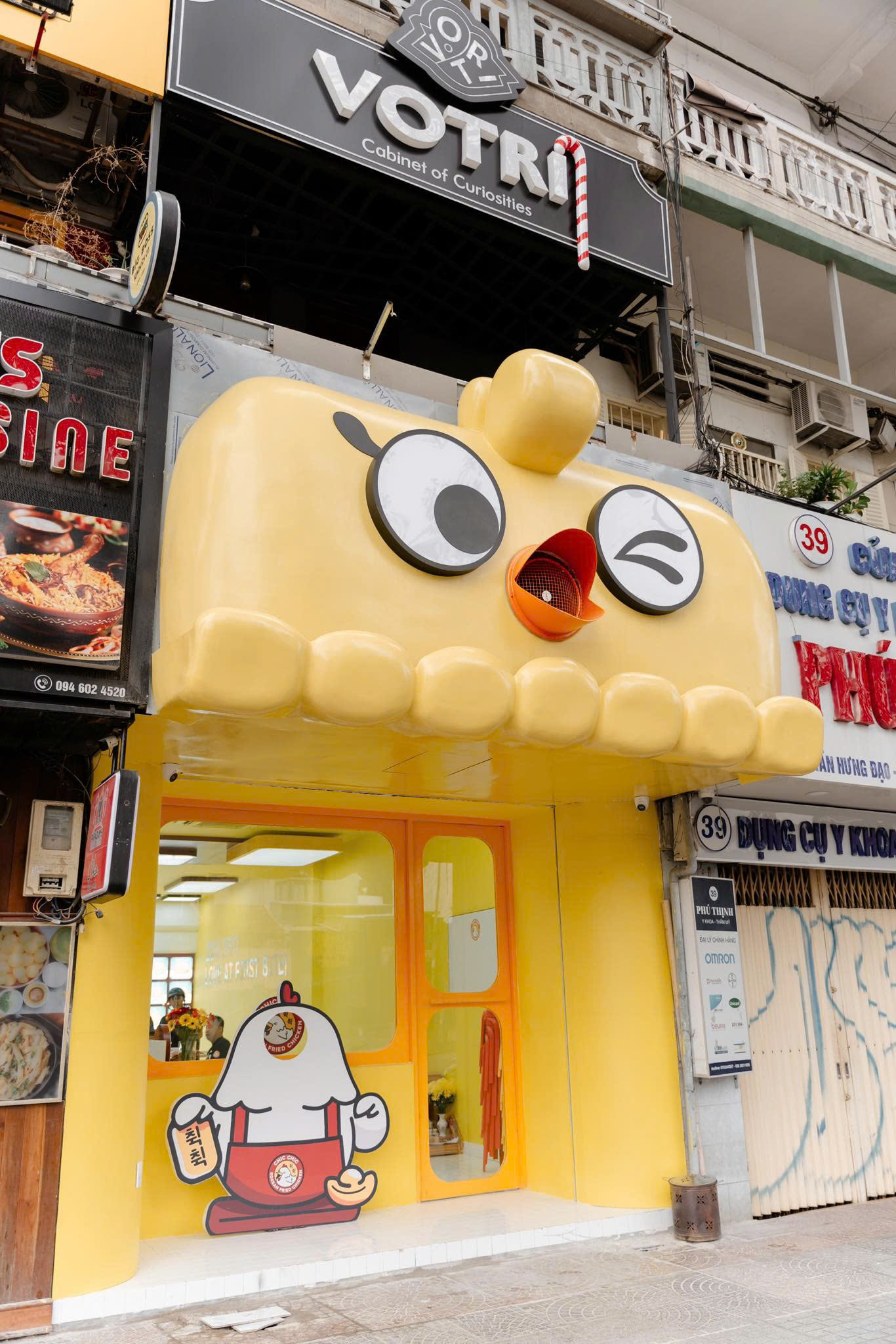 CHÍNH CHỦ CẦN SANG QUÁN GÀ HÀN QUỐC NGAY GA METRO QUẬN 1