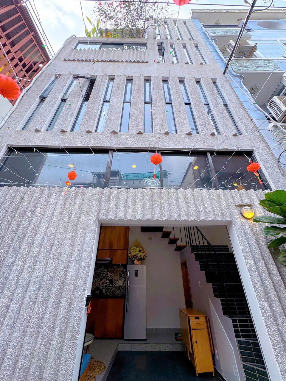 Chính chủ cần bán nhà nguyên căn 4 tầng hẻm 1 sẹt tại Cầm Bá Thước, F7, Phú Nhuận