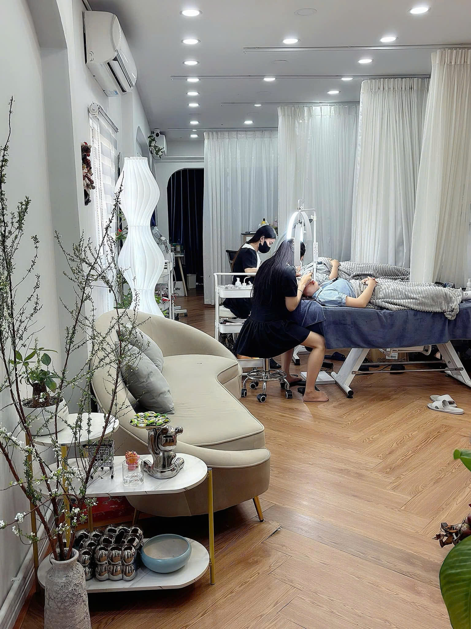 SHARE GIƯỜNG SPA TRUNG TÂM QUẬN 1