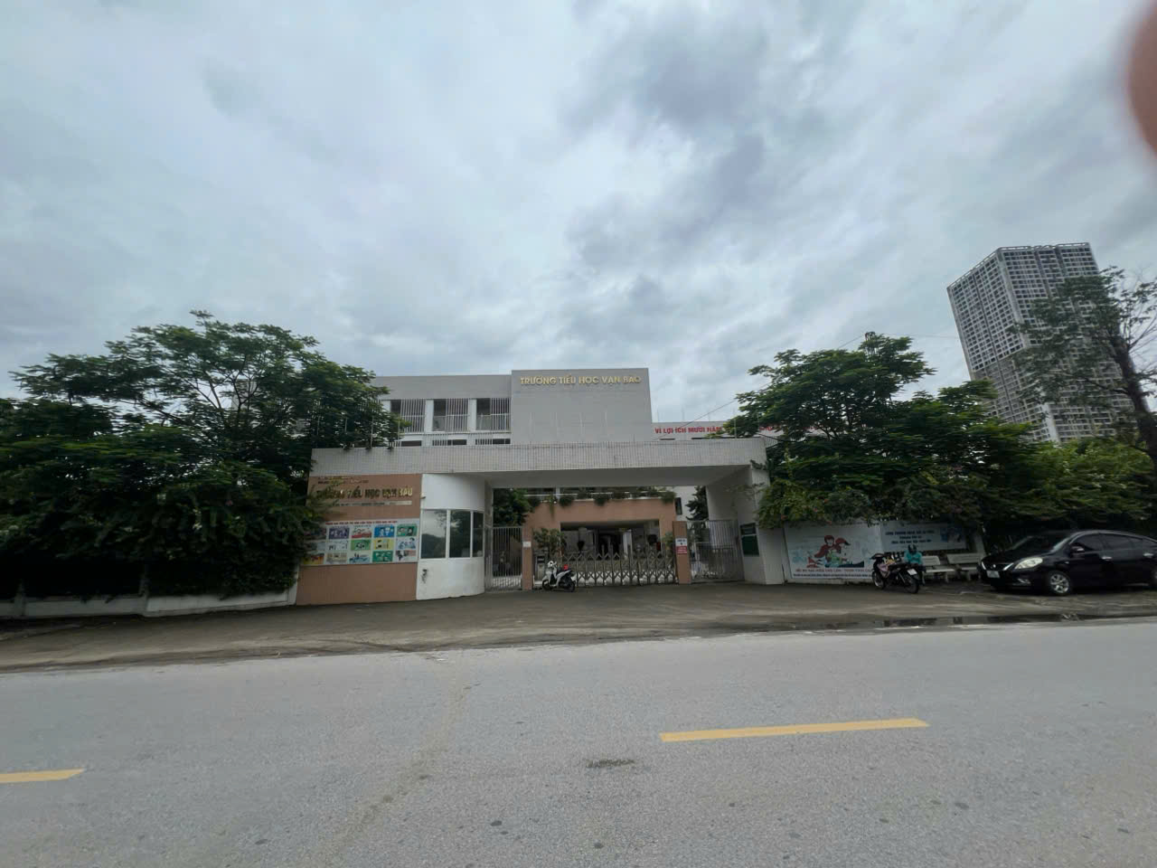 Vạn Phúc Him Lam, 45 tầng thang máy hiện đại, gara ô tô 7 chỗ, KD. Giá 10 tỷ