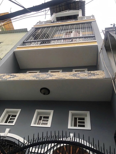CHO THUÊ PHÒNG TẠI ĐƯỜNG BA ĐÌNH GẦN CẦU CHỮ Y .