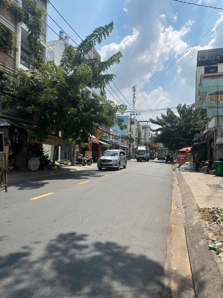 Bán nhà mặt tiền Tân Quý, Quận Tân Phú