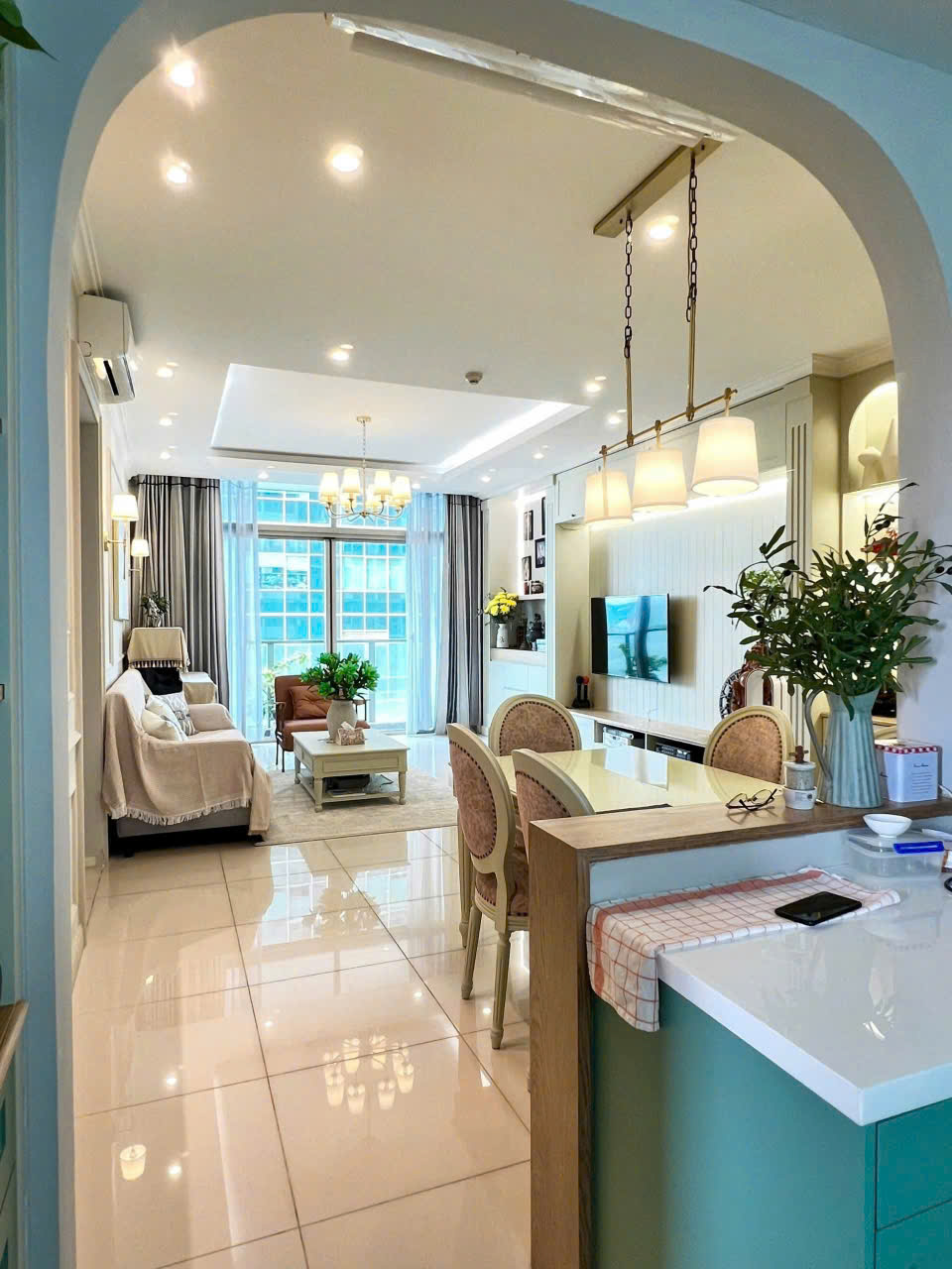 Cho thuê căn hộ 3 phòng ngủ + 1 kho tại The Vista – Diện tích 159m2 – Giá 1700$/tháng – Đầy đủ nội thất