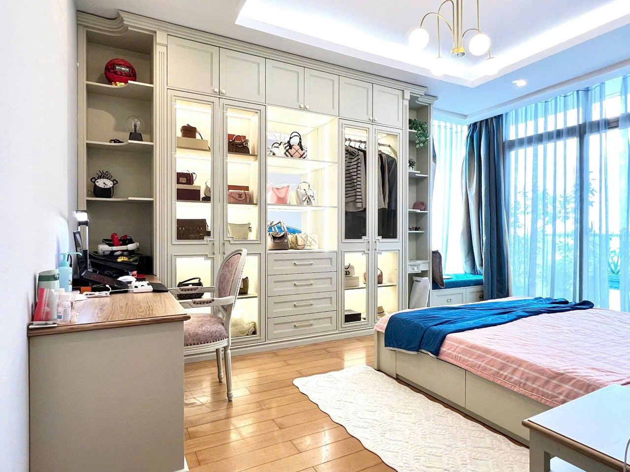 Cho thuê căn hộ 3 phòng ngủ + 1 kho tại The Vista – Diện tích 159m2 – Giá 1700$/tháng – Đầy đủ nội thất