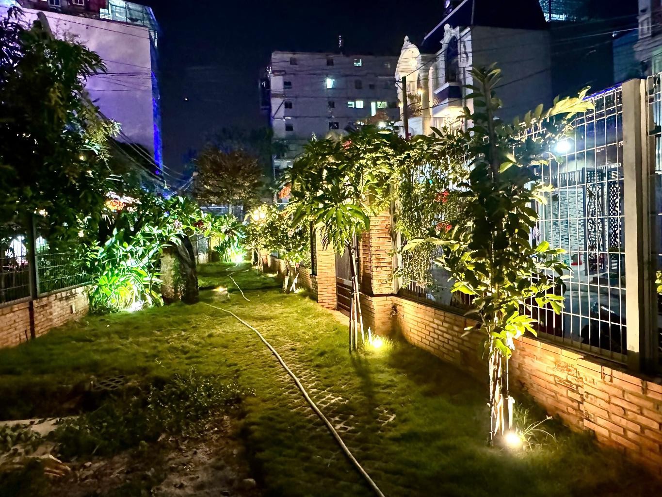 Bán nhà mặt phố Lê Văn Chí, Linh Trung, Thủ Đức, 17.5 tỷ, 339m²