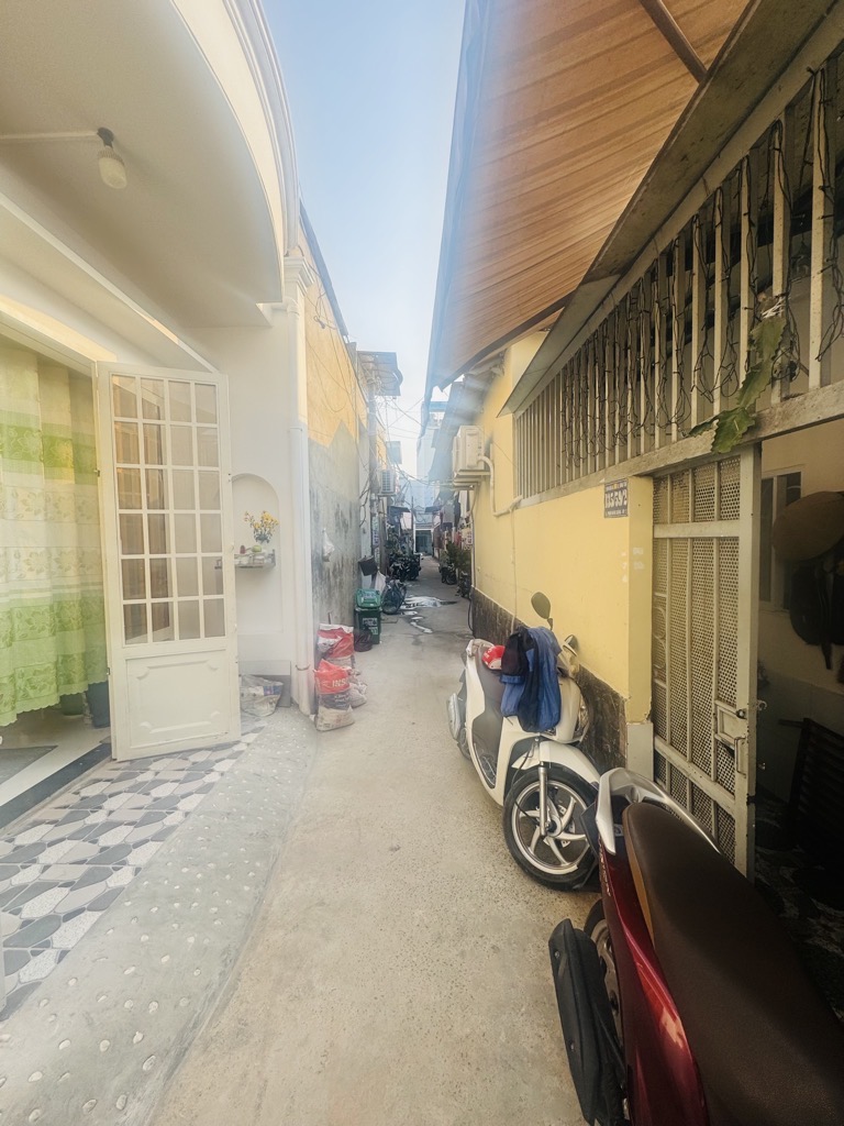 BÁN NHÀ MỚI, SÁT HXH, HOÀN CÔNG ĐỦ, NGAY PHẠM ĐĂNG GIẢNG, BHH, BÌNH TÂN