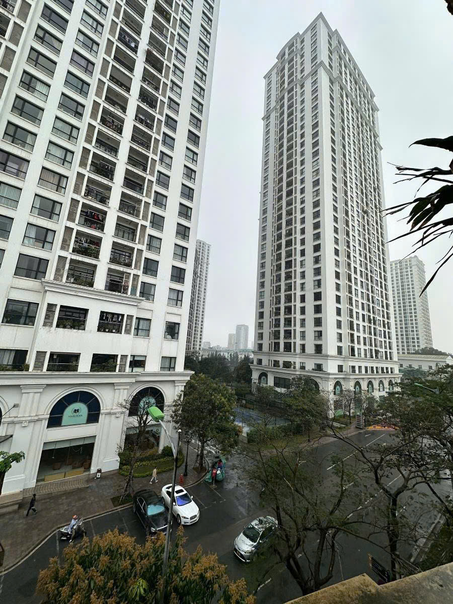 CĂN HỘ ĐẸP – GIÁ TỐT – Vị Trí Đắc Địa Tại Tòa B Chung cư AZ Sky Định Công, Quận Hoàng Mai, Hà Nội