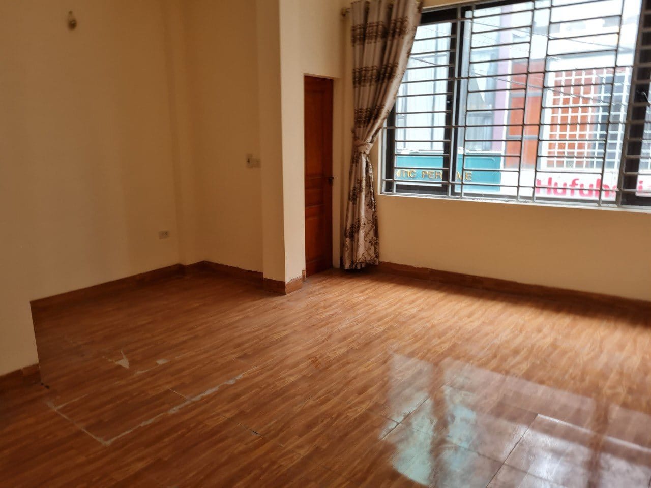 Bán nhà mặt phố Mễ Trì, Nam Từ Liêm, 60m2, 5 tầng vị trí kinh doanh