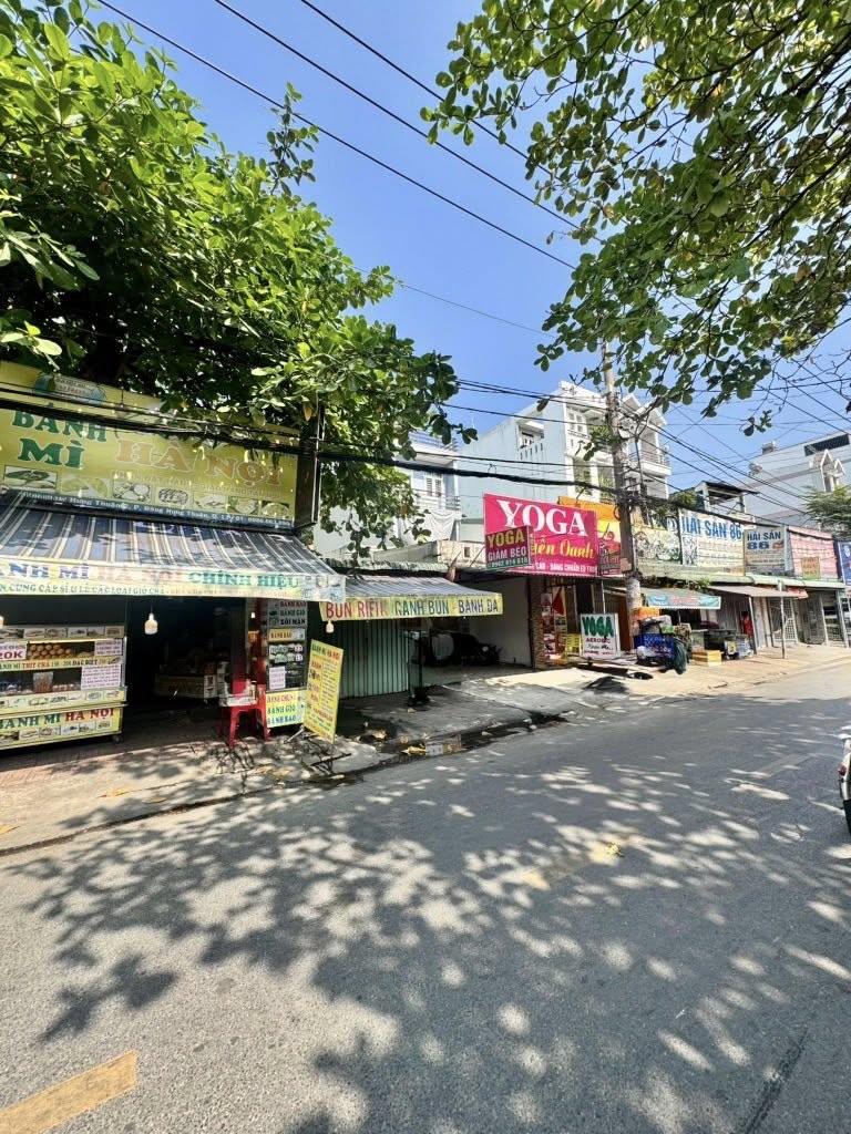 VỊ TRÍ VIP HIẾM NHÀ BÁN – LÔ ĐẤT MẶT TIỀN ĐÔNG HƯNG THUẬN 02 – HƠN 107M2 (4.1×26), NỞ HẬU – NGAY CHỢ CÂY SỘP – KINH DOANH ĐA NGÀNH – GIÁ CHỈ 11 TỶ.