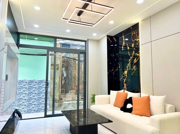 QUẬN 7 &#8211; LÂM VĂN BỀN &#8211; NHÀ ĐẸP VÀO Ở NGAY &#8211; 50m2 &#8211; GIÁ 5 TỶ XÍU THƯƠNG LƯỢNG.