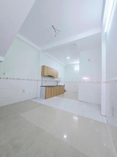 Nhà 3 Tầng Btct – 60m2 – Đường 6m Thông – Sát MT Đường Nguyễn Duy Trinh, Quận 9 -chỉ 4.55 TỶ