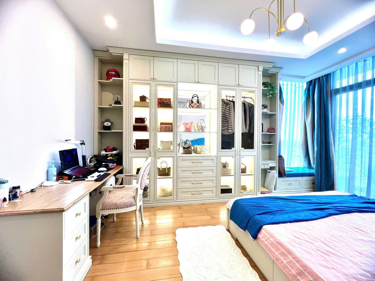 Cho thuê căn hộ 3 phòng ngủ + 1 kho tại The Vista – Diện tích 159m2 – Giá 1700$/tháng – Đầy đủ nội thất