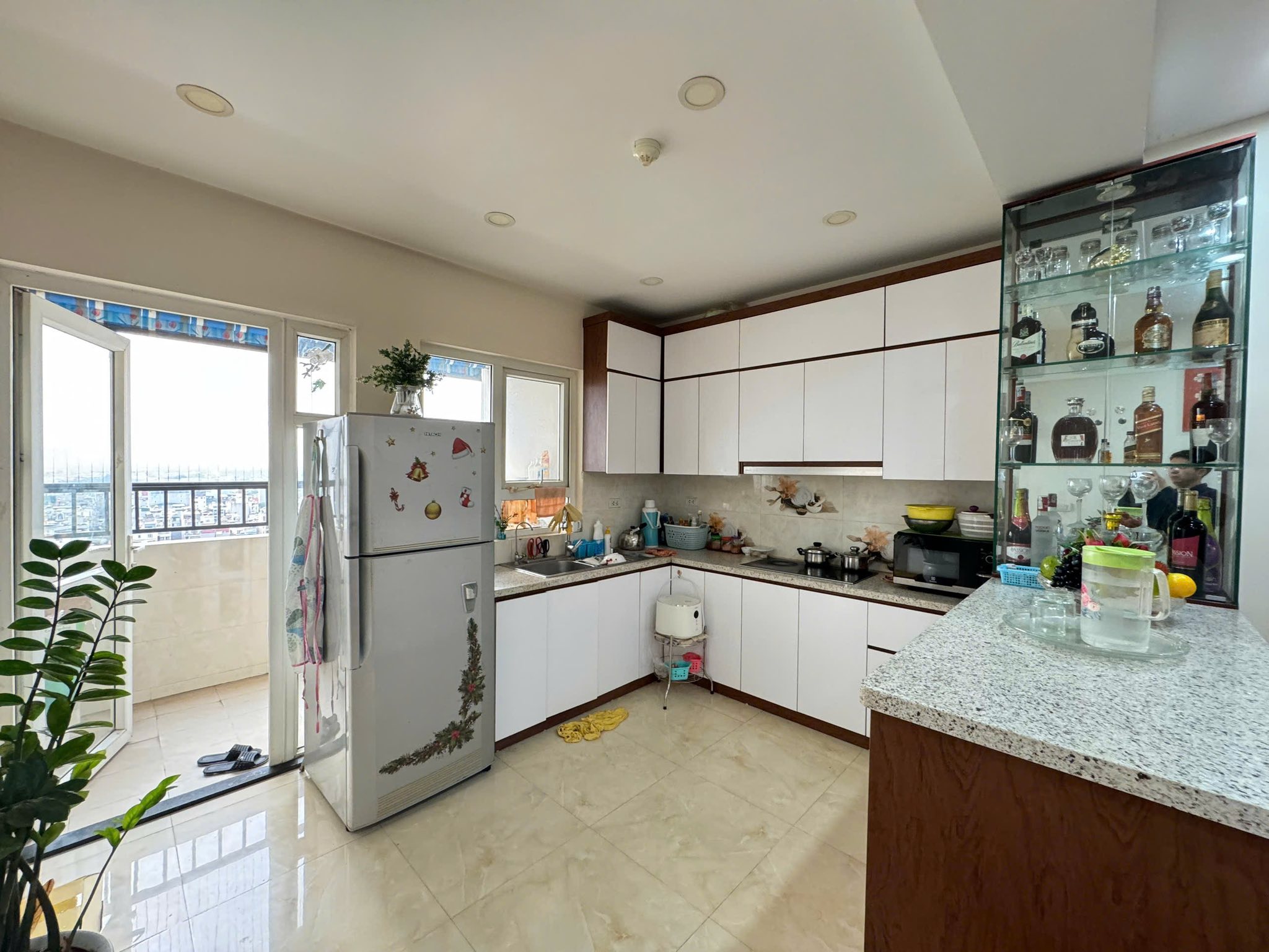 Bán căn hộ vinaconex 7 đường Hồ Tùng Mậu 128m2 full nội thất nhỉnh 6 tỷ