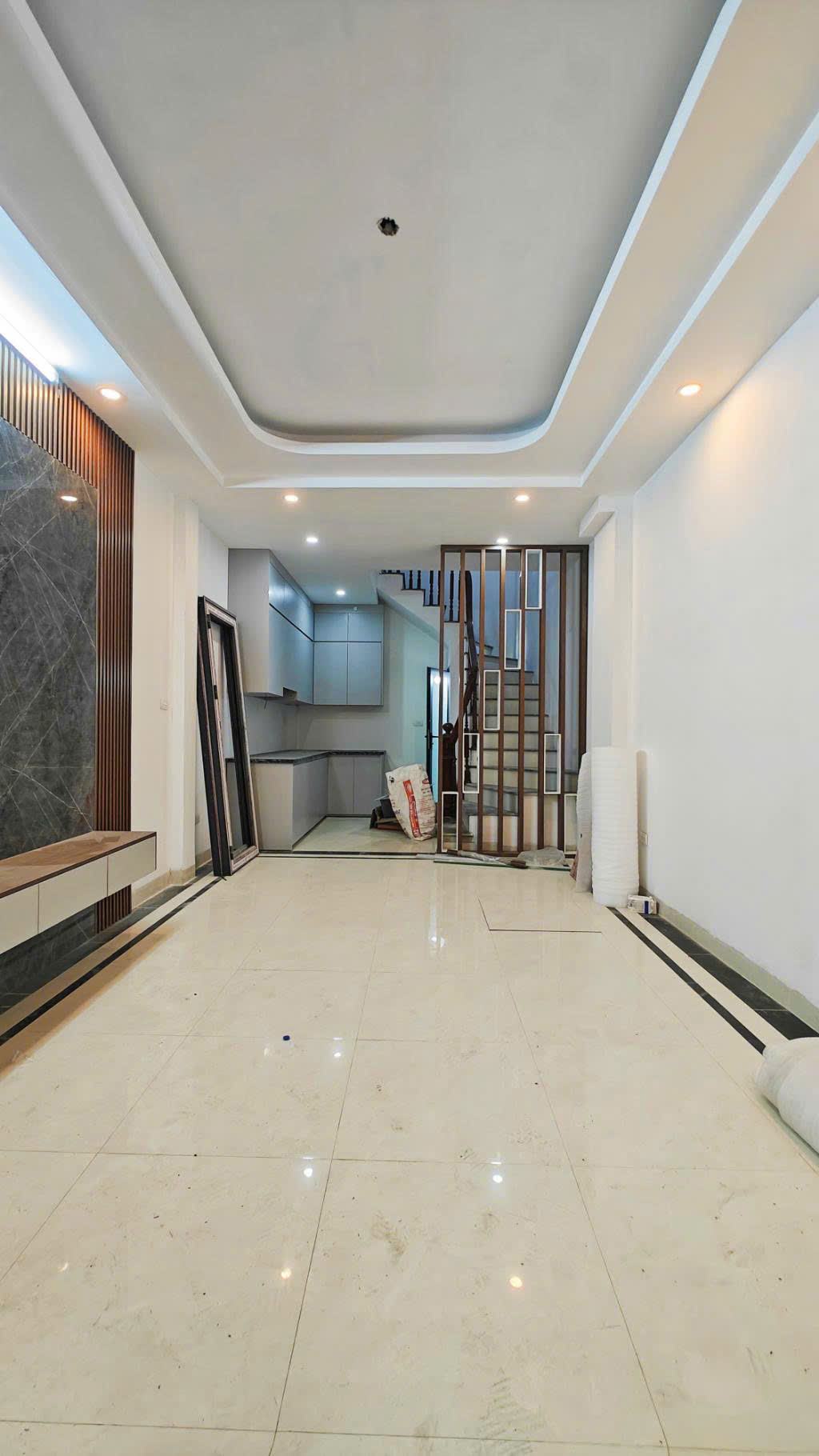 624 Minh Khai – ngõ thông sang Times City – 72m2 – 5 tầng – 10,5 tỷ.