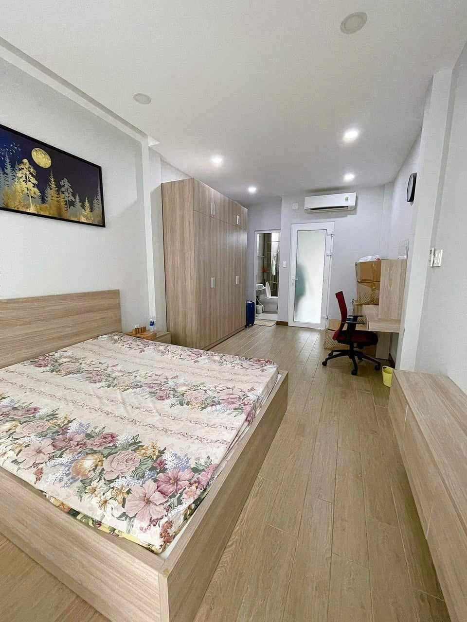 Chính chủ bán nhà hẻm xe hơi 6m, khu VIP Nguyễn Trãi, Quận 1 – Gần Phòng Công Chứng. Vị trí đỉnh – trung tâm, an ninh, dân trí cao.