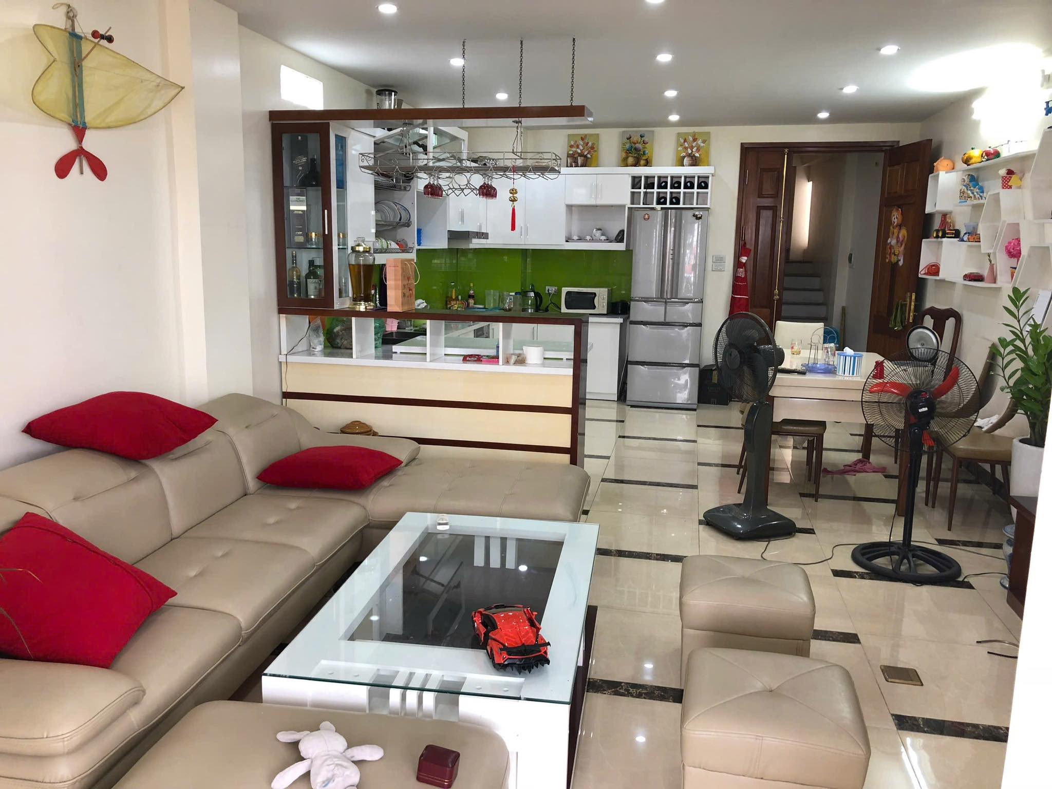 Cho thuê nhà Mặt Phố Kim Ngưu, 7 tầng thang máy, 70m2, thông sàn KD bất chấp