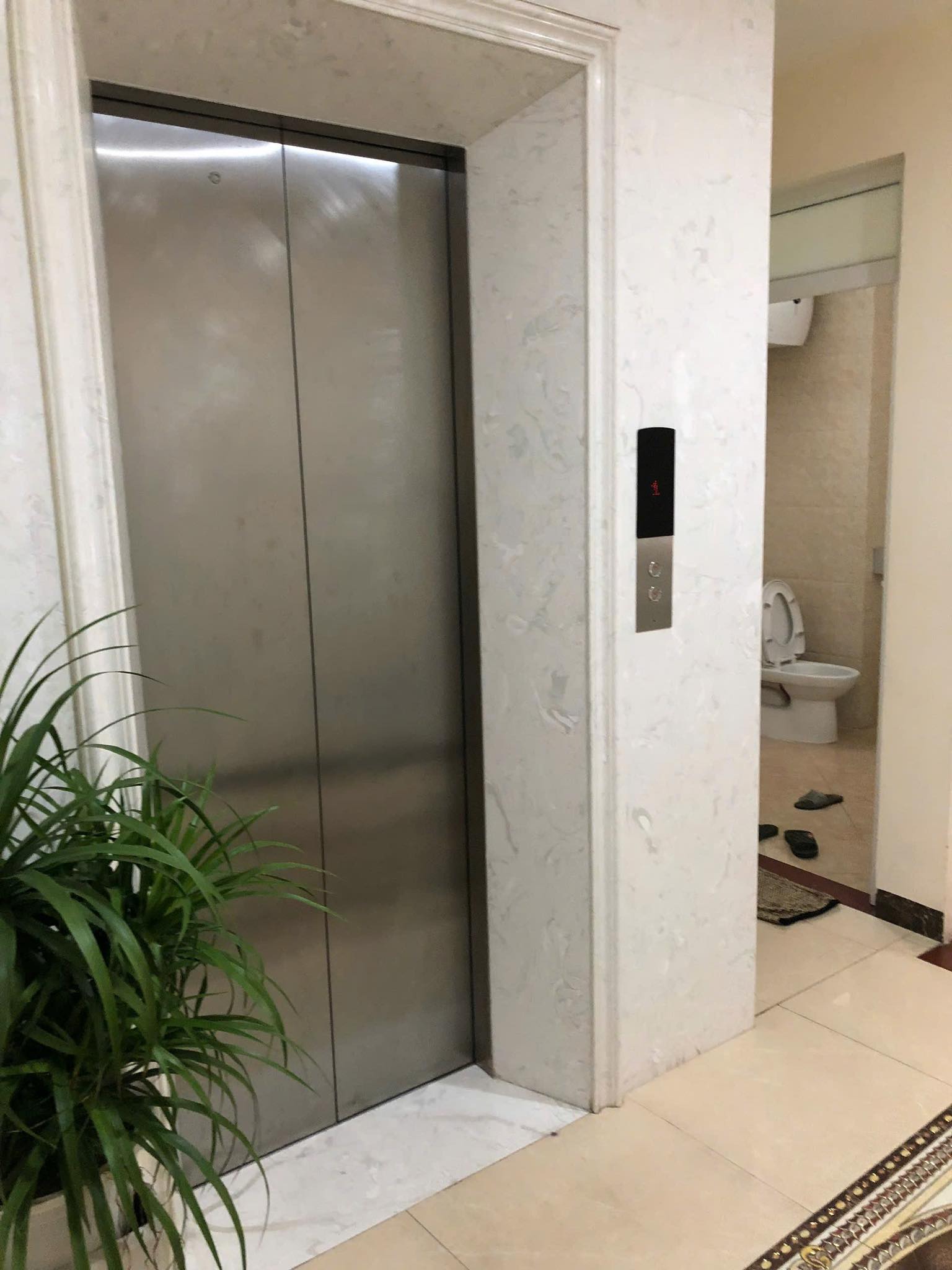 Cho thuê nhà Mặt Phố Kim Ngưu, 7 tầng thang máy, 70m2, thông sàn KD bất chấp