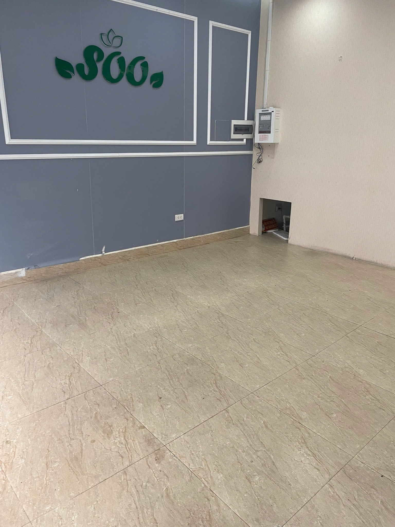 Cho thuê nhà A10 Nam Trung Yên 4 tầng x 80m2 thông sàn, 50 Triệu LÀM VP, KD ONLINE