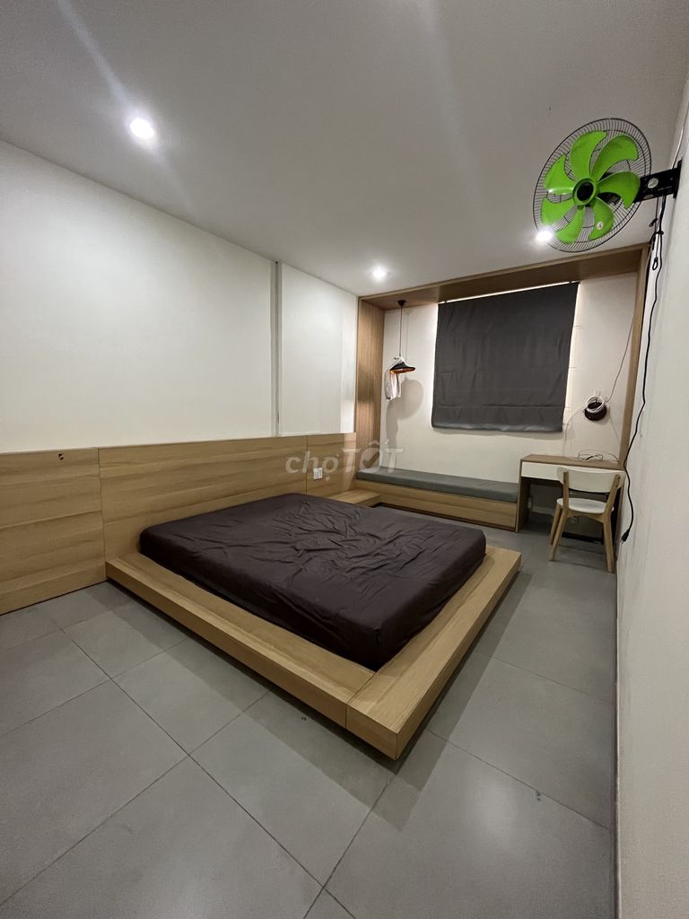 Chính chủ Cho thuê căn 2PN full nội thất 73m2 Citygate tower, phường 16, quận 8.