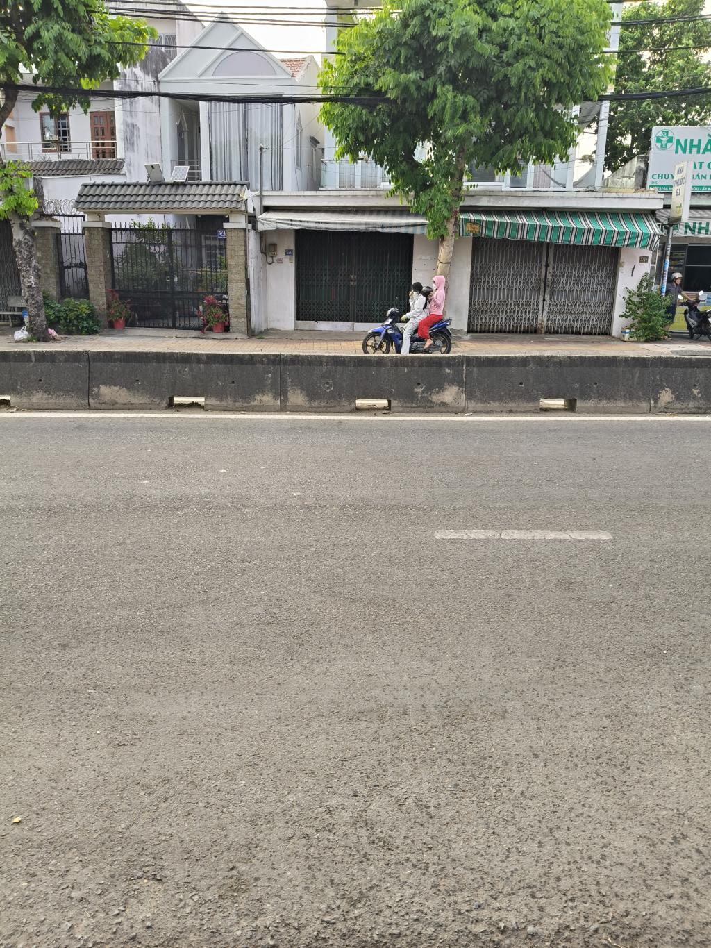 Nhà mặt phố Nguyễn Thị Sóc, Bà Điểm, Hóc Môn – 430m2, 38.8 tỷ – Cơ hội đầu tư vàng!