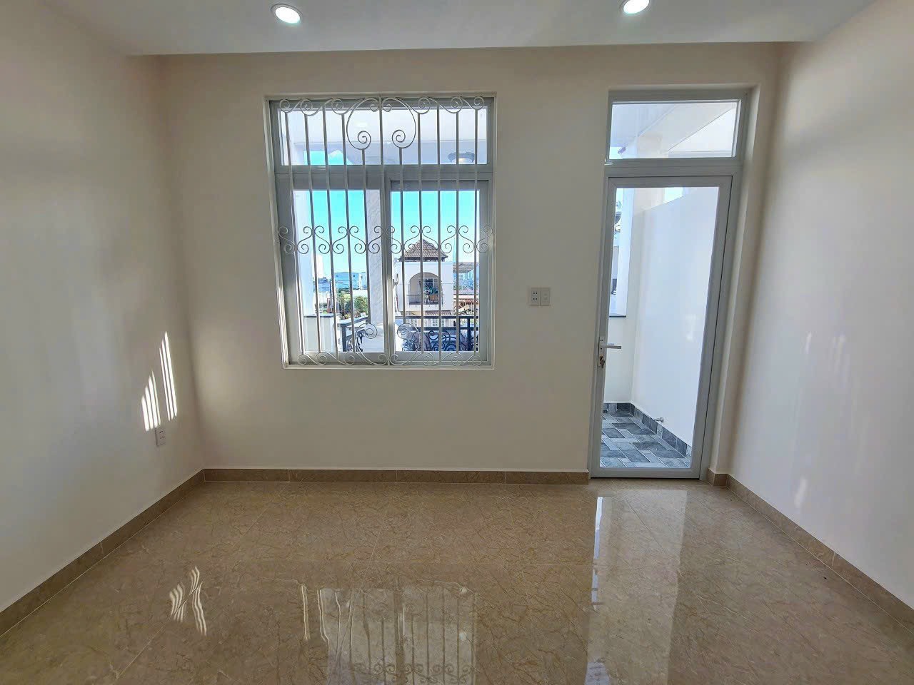 Bán 22 căn Nhà Liền Kề 4 Lầu Mới Xây Hẻm 188 Quốc Lộ 13 – Hiệp Bình Chánh – Thành Phố Thủ Đức