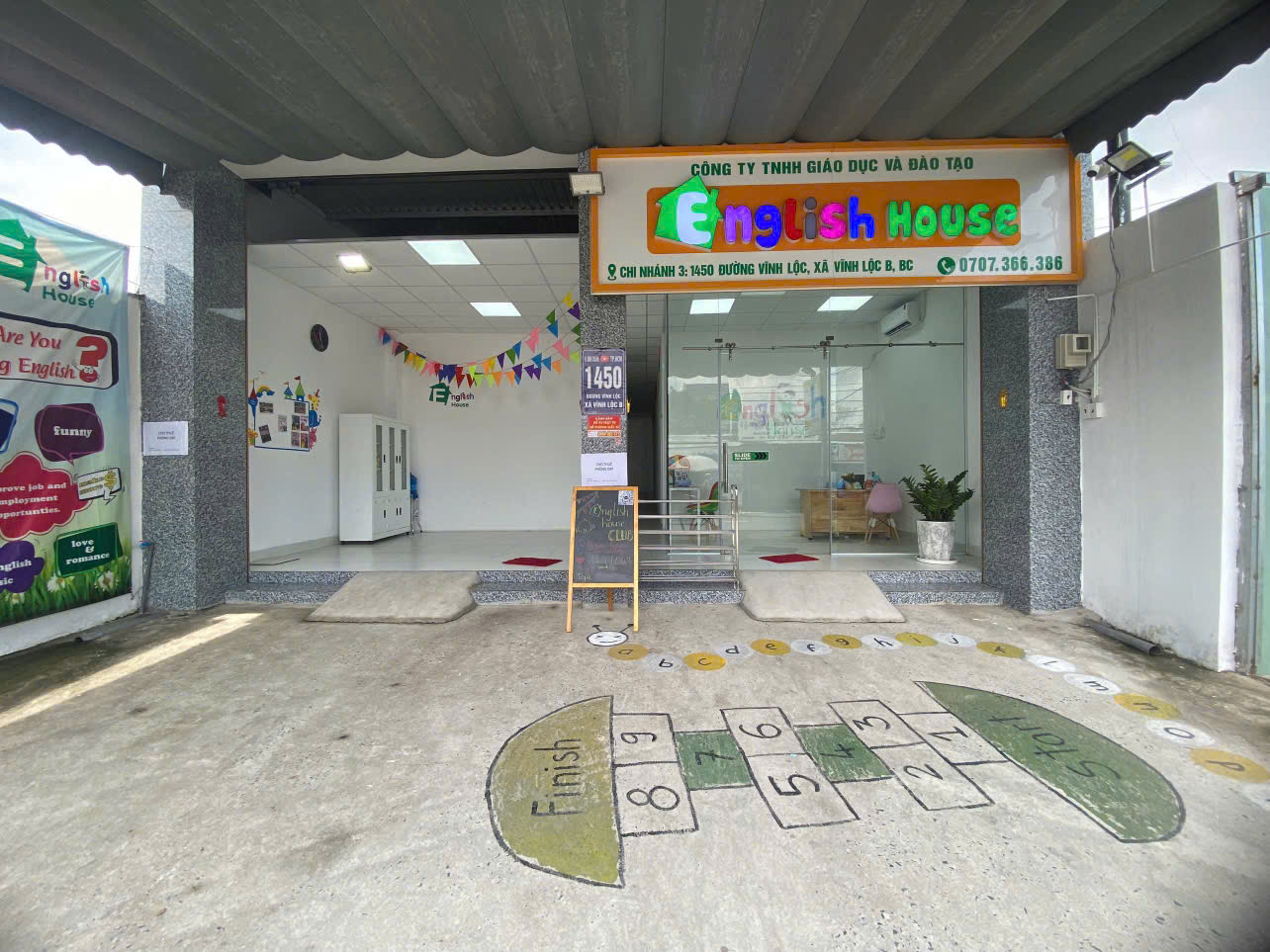 Sang nhượng trung tâm tiếng Anh- Bình Chánh, Tp. HCM