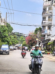 Bán CHDV hẻm 1/ Phan Huy Ích P14. DT: 6×20 cn 105m, 22 Phòng, Nhà 6 Lầu GIÁ CHỈ 16 TỶ TL