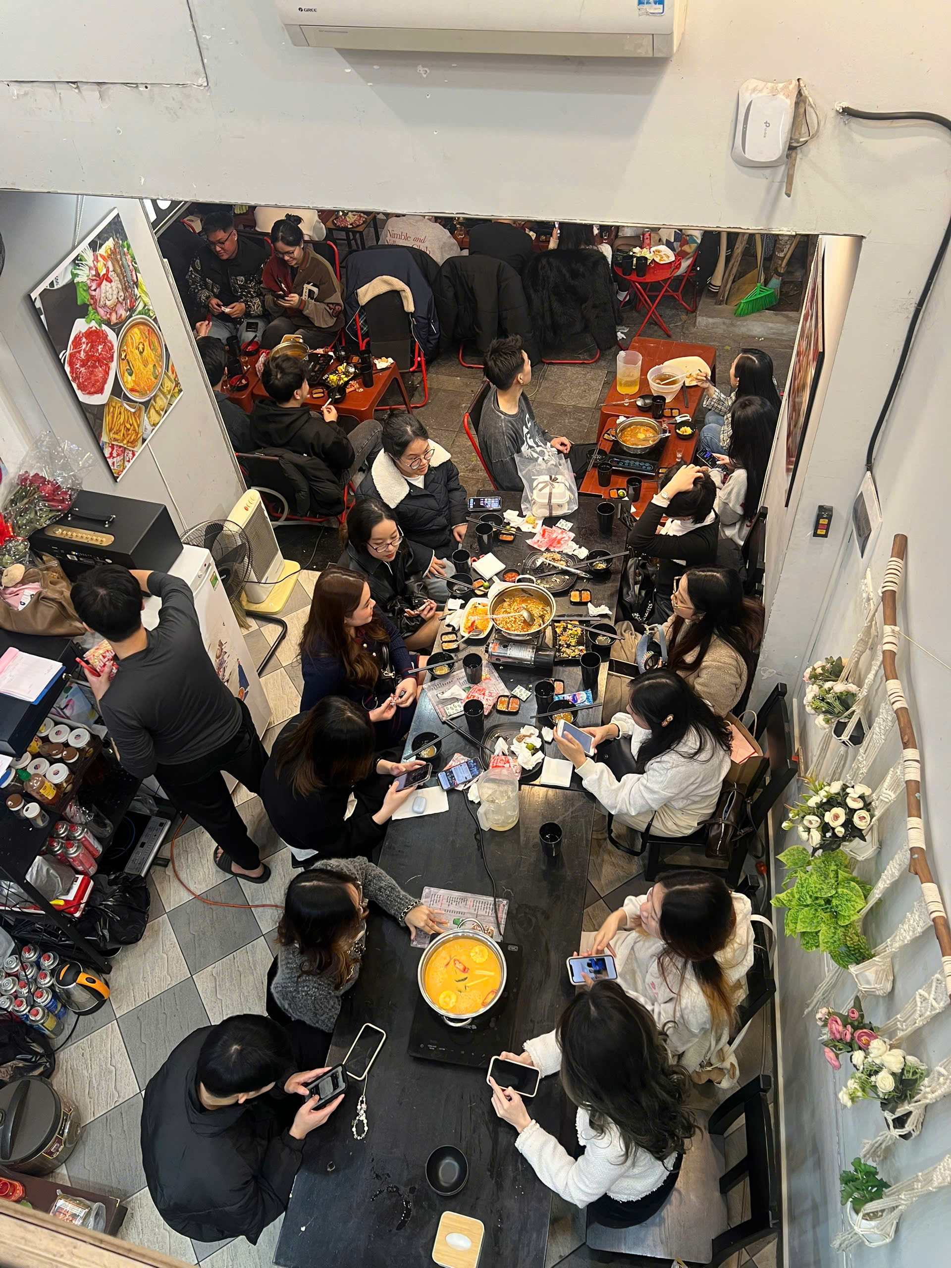 CHÍNH CHỦ SANG NHƯỢNG CỬA HÀNG ĂN UỐNG TẠI NGUYỄN HỮU HUÂN, HOÀN KIẾM, HÀ NỘI