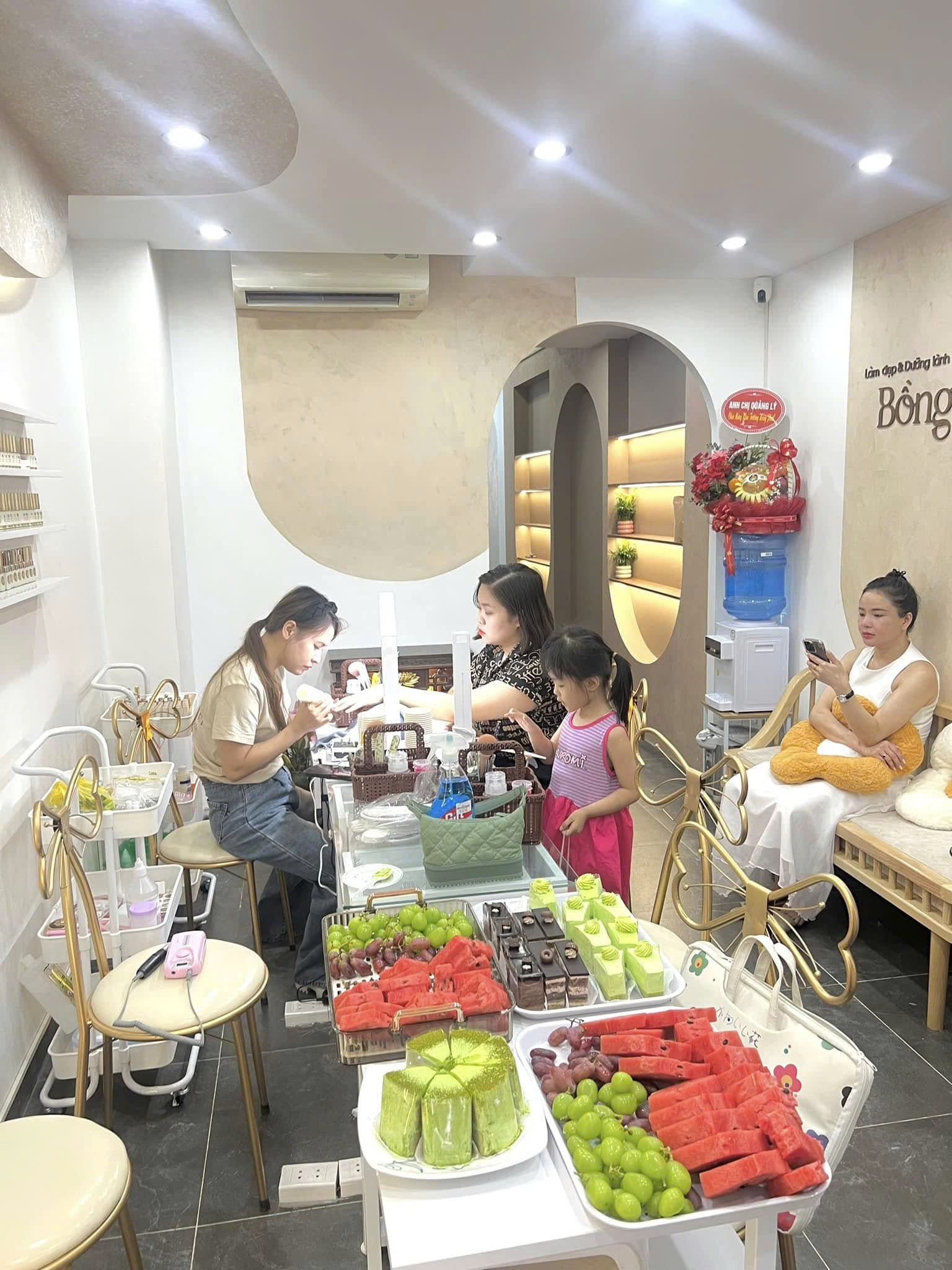 🔥SANG NHƯỢNG TIỆM NAIL-MI-DƯỠNG SINH SIÊU HOT TẠI TÂY HỒ – FULL ĐỒ CHỈ VIỆC VÀO VẬN HÀNH NGAY🔥