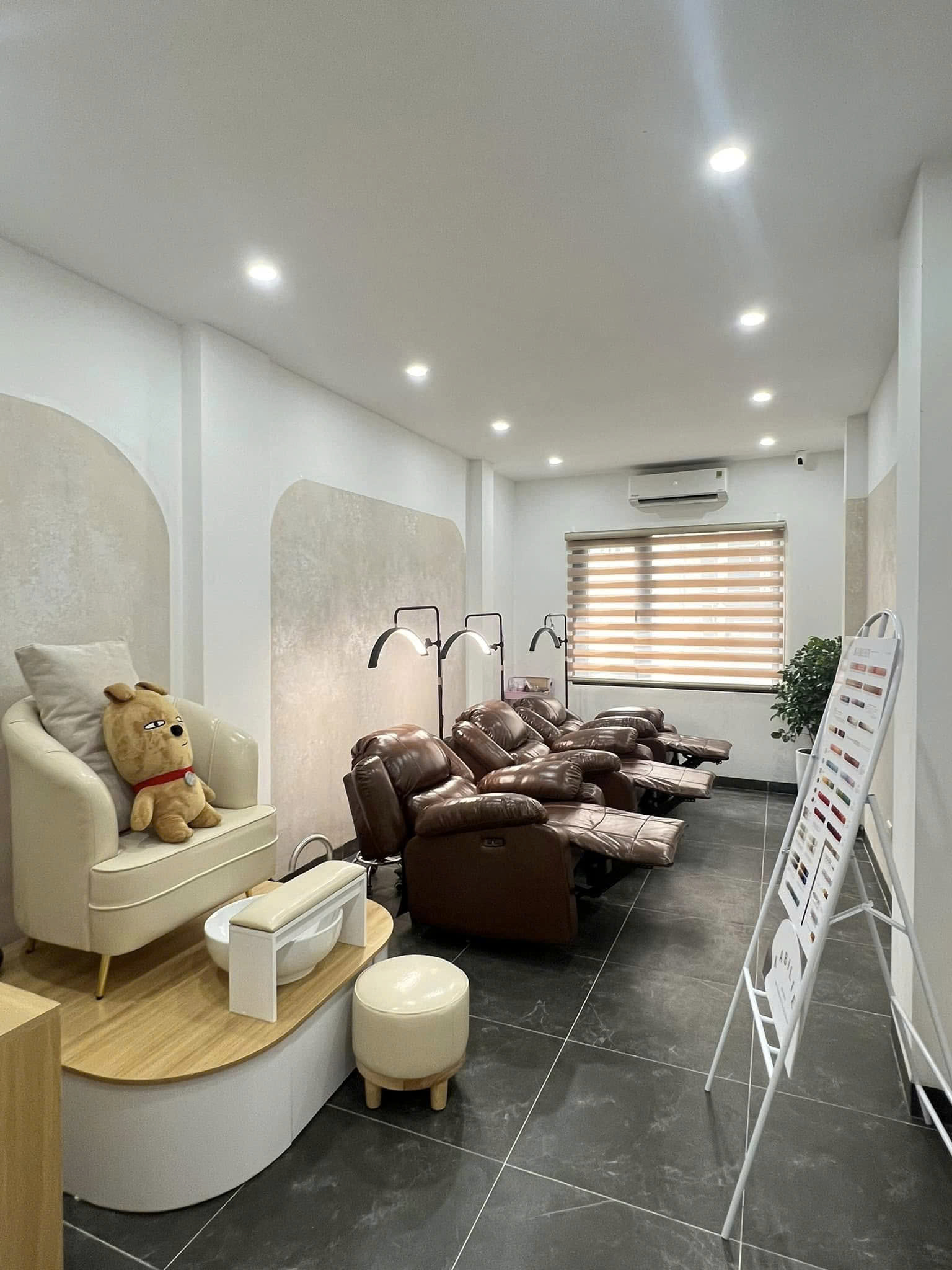 🔥SANG NHƯỢNG TIỆM NAIL-MI-DƯỠNG SINH SIÊU HOT TẠI TÂY HỒ – FULL ĐỒ CHỈ VIỆC VÀO VẬN HÀNH NGAY🔥