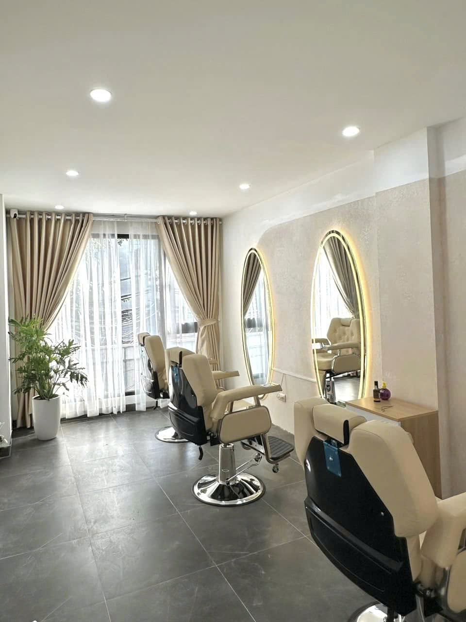 🔥SANG NHƯỢNG TIỆM NAIL-MI-DƯỠNG SINH SIÊU HOT TẠI TÂY HỒ – FULL ĐỒ CHỈ VIỆC VÀO VẬN HÀNH NGAY🔥