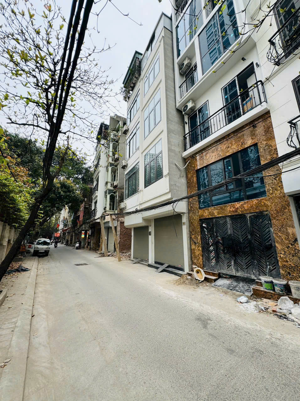 BÁN TÒA CĂN HỘ DỊCH VỤ CAO CẤP MẶT PHỐ CỰ LỘC – OTO TRÁNH – ĐỐI DIỆN ROYAL CITY – 18 PHÒNG KHÉP KÍN – DÒNG TIỀN 100TR/THÁNG – XÂY DỰNG 7 TẦNG